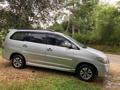 Toyota Innova 2009 Bạc 7 chỗ
