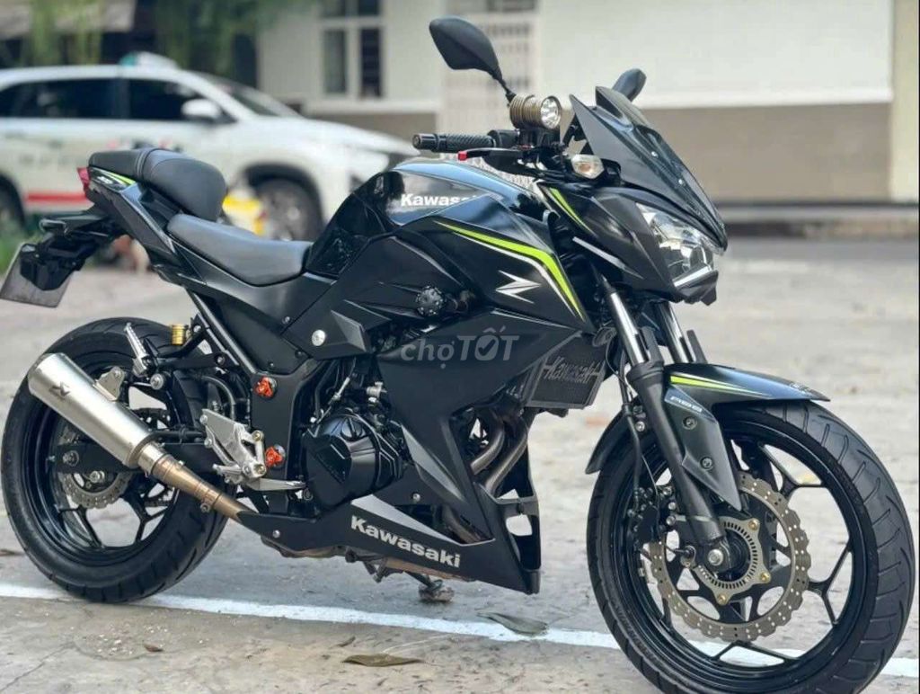 Kawasaki Z300 ABS в собственности с тюнингом