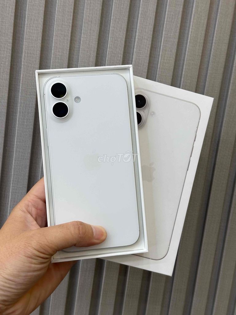 16 Plus 128GB Trắng VN Pin 100 sạc 4L Bh 4/2027. Mua bán Điện thoại tại Quận Ninh Kiều Cần Thơ được đăng bởi Quý Mobile Cần thơ hình 1