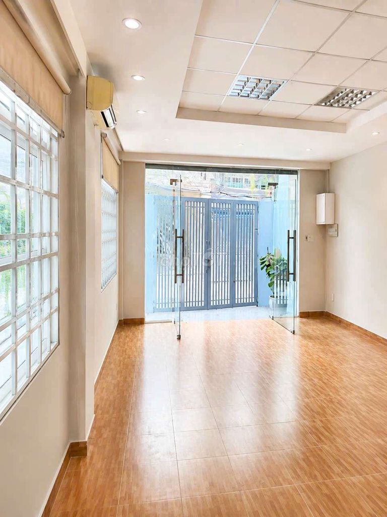 Аренда · 2 комн. · 108 м² · Quận Bình Thạnh, ул. Đường Xô Viết Nghệ Tĩnh