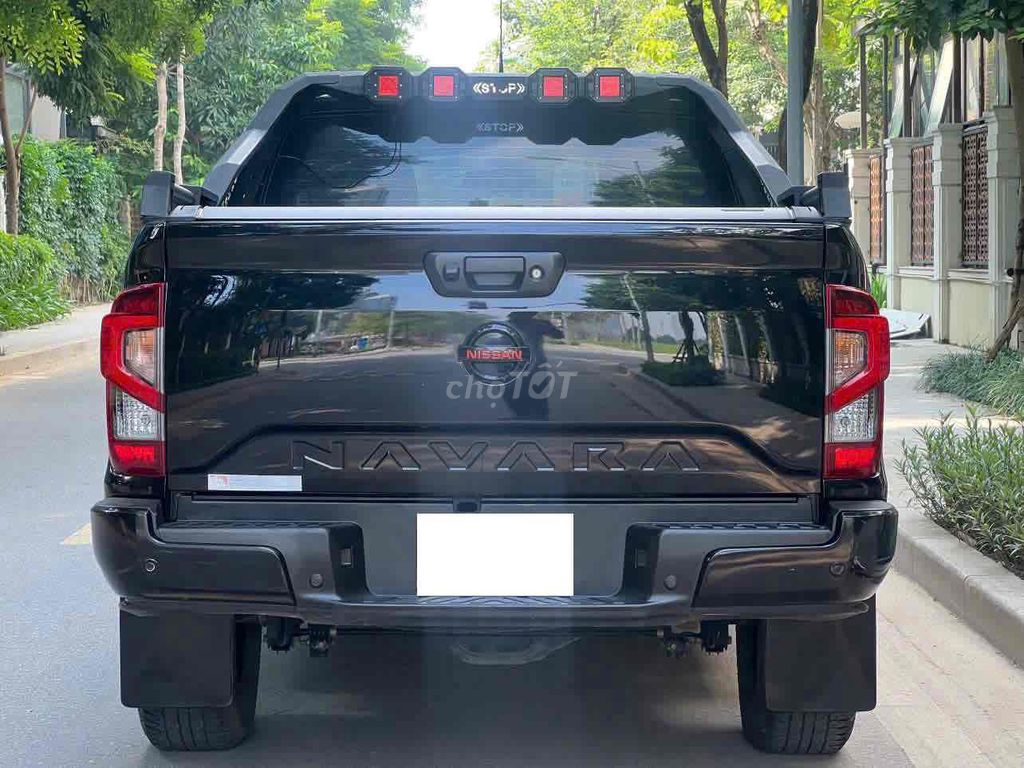 Nissan Navara Pro4X sx 2022 màu đen siêu đẹp. Mua bán Ô tô tại Quận Cầu Giấy Hà Nội được đăng bởi Cao Quý hình 6
