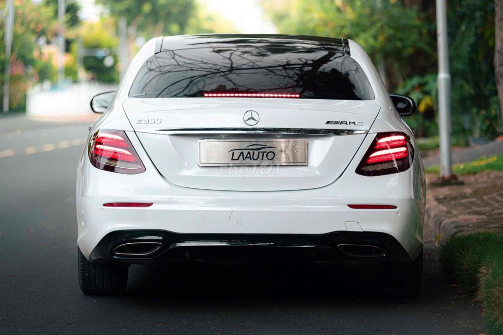 Mercedes E200 Sport đklđ 2020- trả trước 350Tr. Mua bán Ô tô tại Quận 7 Tp Hồ Chí Minh được đăng bởi Thanh Cường Long Anh hình 5