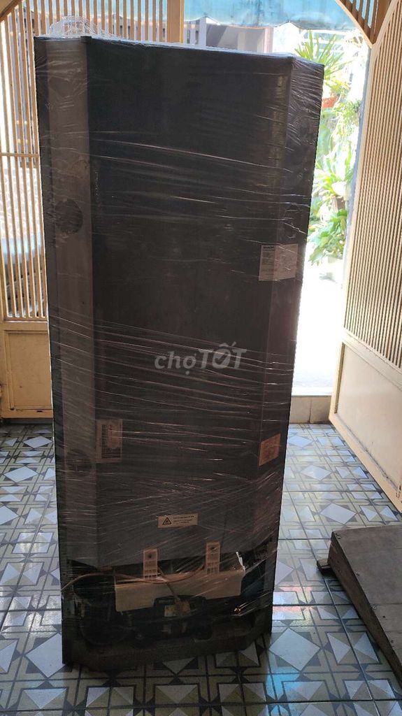 Tủ lạnh Sharp SJ-190S-SL 180 lít. Mua bán Tủ lạnh tại Quận 8 Tp Hồ Chí Minh được đăng bởi Phụng Seven hình 1