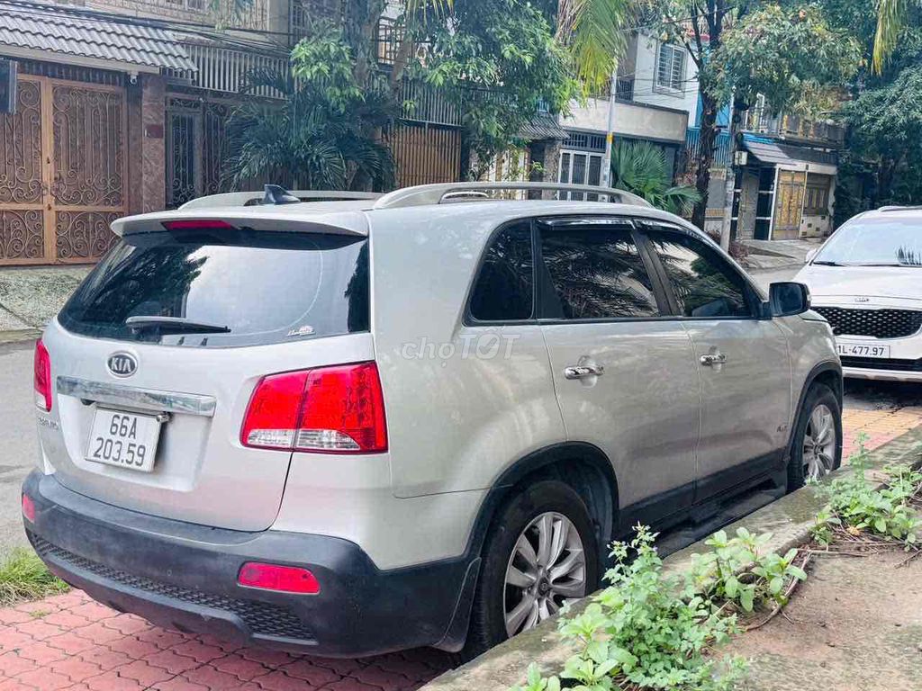 Kia Sorento 2011 GAT 4WD 2.4 - 94000 km. Mua bán Ô tô tại Quận 12 Tp Hồ Chí Minh được đăng bởi Truong hình 5