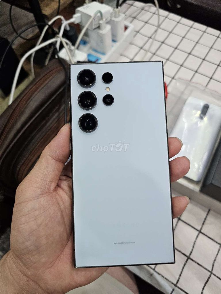 Samsung S24 Ultra BẢN 512G V/NA ZIN ÁP KEN 99% VIP. Mua bán Điện thoại tại Quận Tân Phú Tp Hồ Chí Minh được đăng bởi Ngô Minh Mobile  hình 1