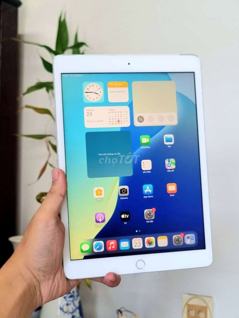 Apple iPad Gen 7 10.2 inch 32GB Bạc. Mua bán Máy tính bảng tại Quận Hải Châu Đà Nẵng được đăng bởi Lộc Roy hình 1