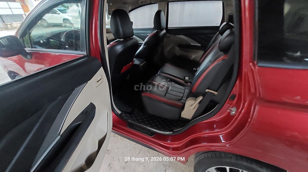 Mitsubishi Xpander 1.5MT 2019 Đỏ 7 chỗ