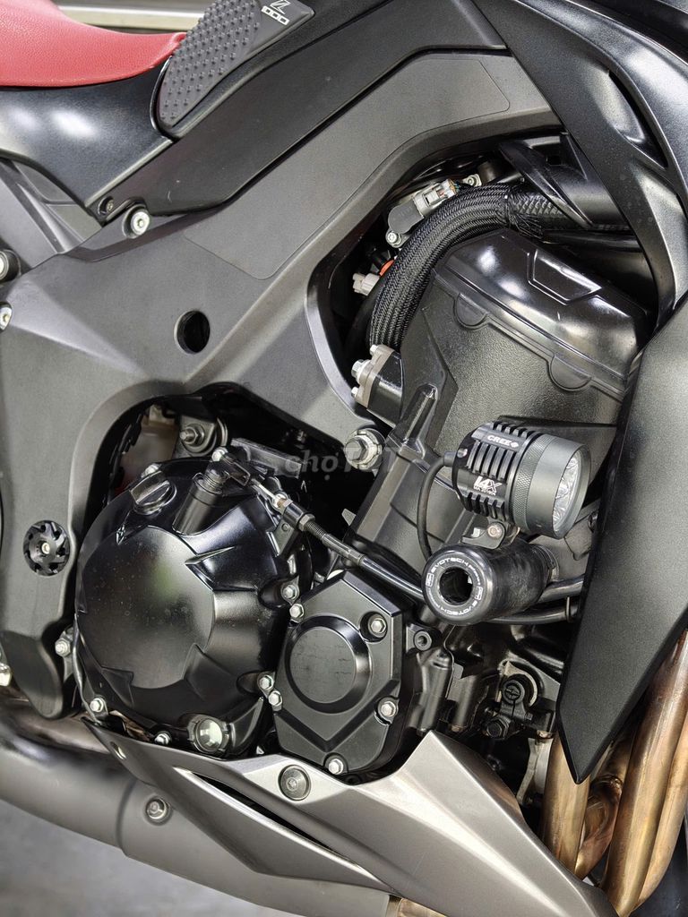 Z1000 ABS ĐỎ CANDY CHẠY LƯỚT. Mua bán Xe máy tại Quận Tây Hồ Hà Nội được đăng bởi Tu Phamanh hình 9