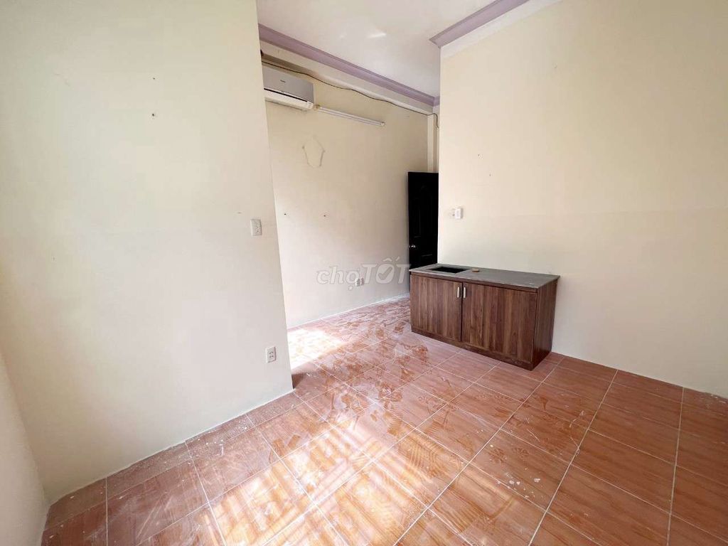 Cho Nam Thuê Phòng Trọ Ngay Hàng Xanh Đầy Đủ Tiện Nghi