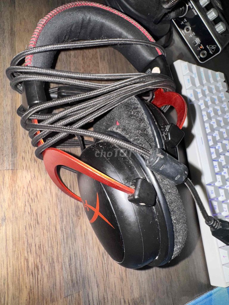 Tai nghe HyperX kèm soundcard. Mua bán Tivi, Âm thanh tại Quận Tân Bình Tp Hồ Chí Minh được đăng bởi 2eZY hình 1
