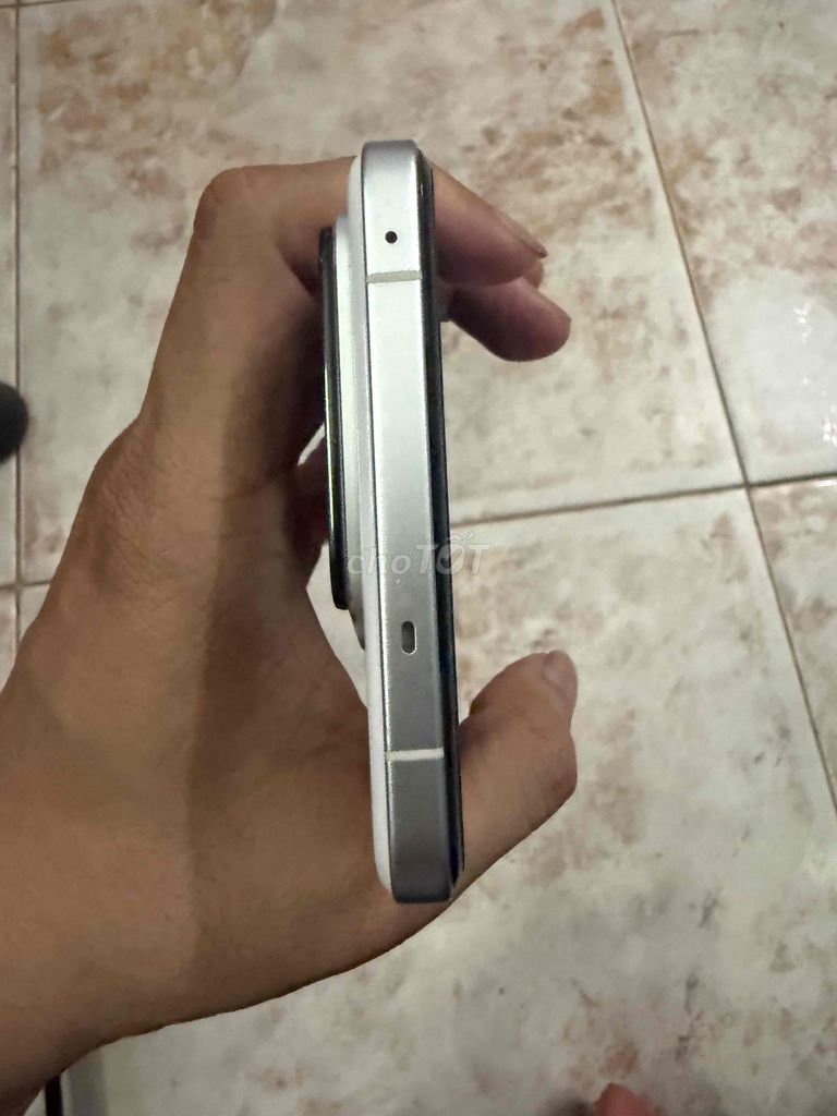 Realme GT 7 Pro Bạc Snapdragon 8 Elite 12GB/256GB. Mua bán Điện thoại tại Huyện Hóc Môn Tp Hồ Chí Minh được đăng bởi Nguyễn hoàng anh tú hình 1