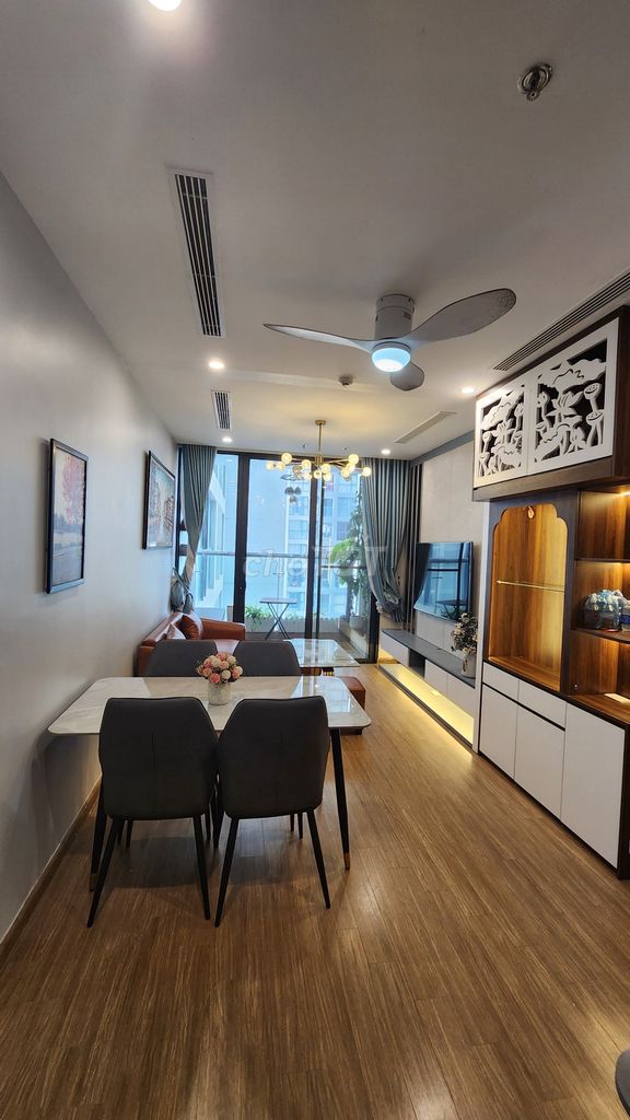 Chuẩn 7,2 tỷ view hồ công viên 2 ngủ 77m2 Skylake chủ tặng nội thất