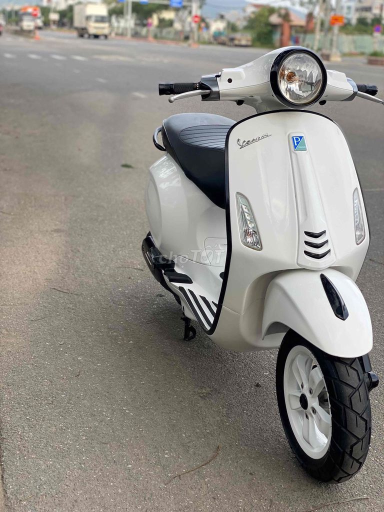 Piaggio Vespa Primavera 2014 Trắng. Mua bán Xe máy tại Quận Sơn Trà Đà Nẵng được đăng bởi khánh duy bán xe trả góp hình 4