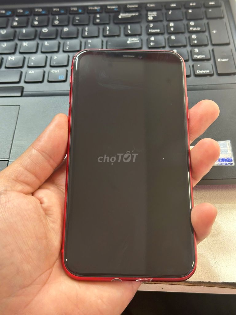 CẦN BÁN IPHONE 11 64GB MÁY MÀU ĐỎ MÁY ĐẸP. Mua bán Điện thoại tại Quận Gò Vấp Tp Hồ Chí Minh được đăng bởi XTMOBILE QUANG TRUNG hình 1