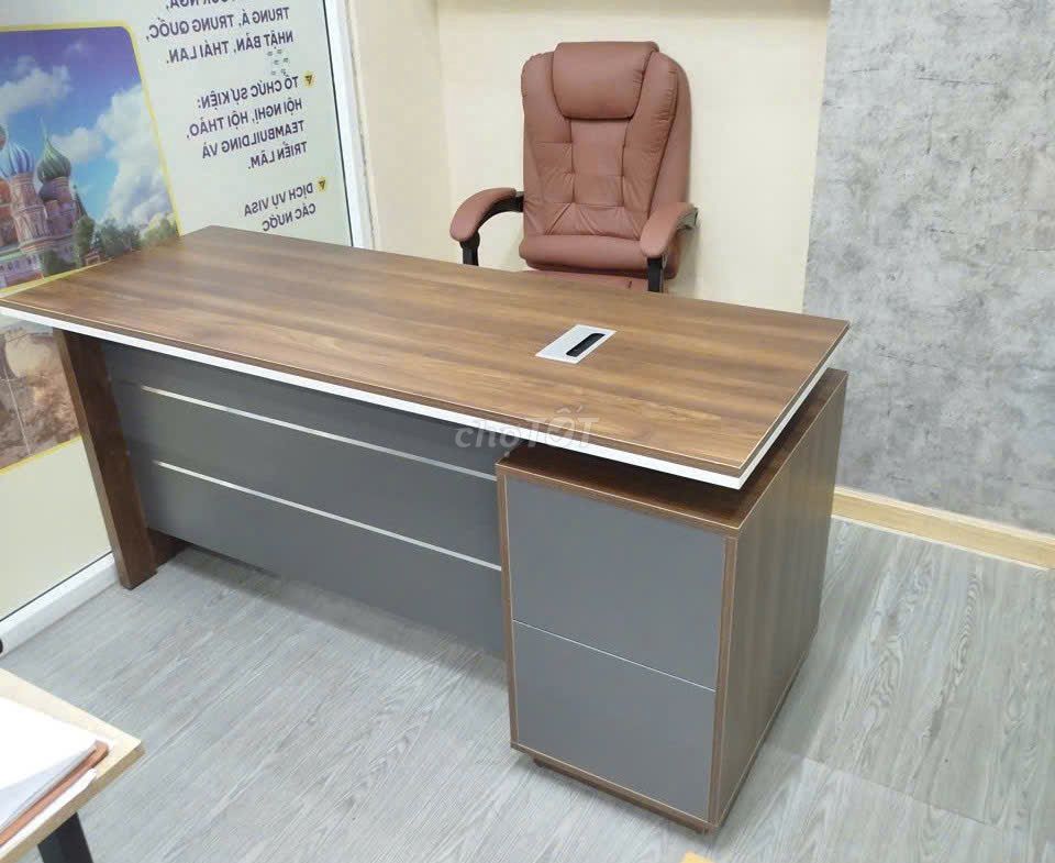 BÀN LÀM VIỆC CÓ HỘC- BÀN GIÁM ĐỐC. Mua bán Bàn ghế tại Quận 7 Tp Hồ Chí Minh được đăng bởi Candy Nhã Uyên hình 1