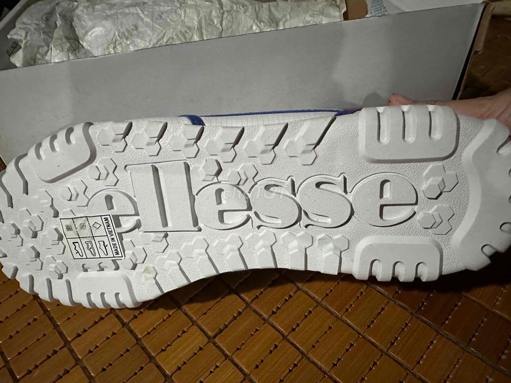 Giày Nam size 42, hiệu ellesse. Mua bán Giày dép tại Thành phố Phan Thiết Bình Thuận được đăng bởi Aura hình 1