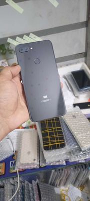 Xiaomi Mi 8 Lite, ram 4gb, 64gb
