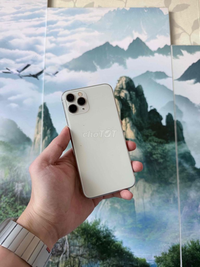 iPhone 11 Pro 256GB Trắng Zin Full Chức Năng. Mua bán Điện thoại tại Quận Thanh Khê Đà Nẵng được đăng bởi Tiến Cường hình 1