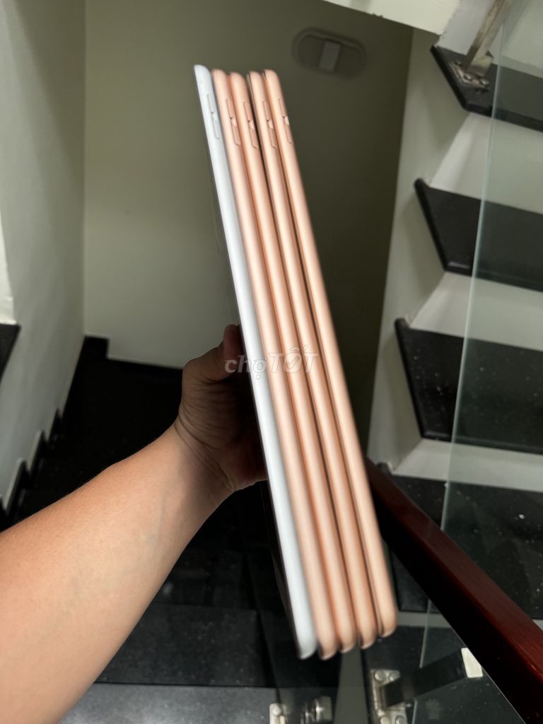 ipad Gen 7 - 32gb -WIFI,đẹp 99%..zin keng.. chuẩn. Mua bán Máy tính bảng tại Quận Gò Vấp Tp Hồ Chí Minh được đăng bởi Bình Ipad  hình 3