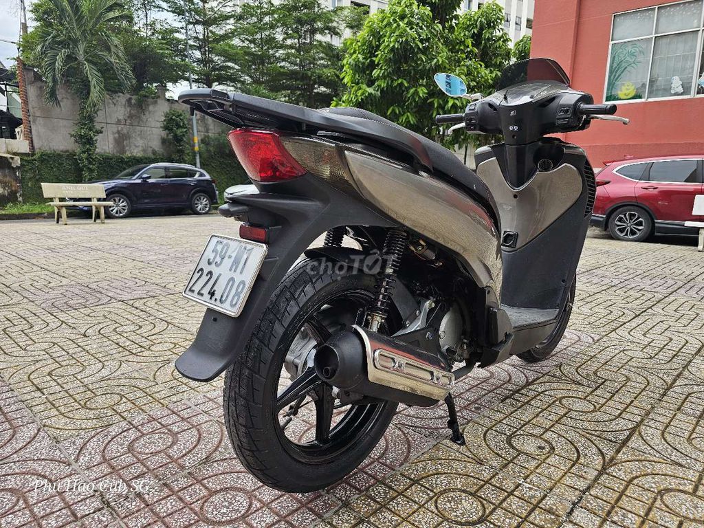 Honda SH 150i (Dylan) Smarkey Xe Dọn Tâm Huyết. Mua bán Xe máy tại Quận Bình Tân Tp Hồ Chí Minh được đăng bởi Phú Hào Cub SG Thịnh Vượng hình 6