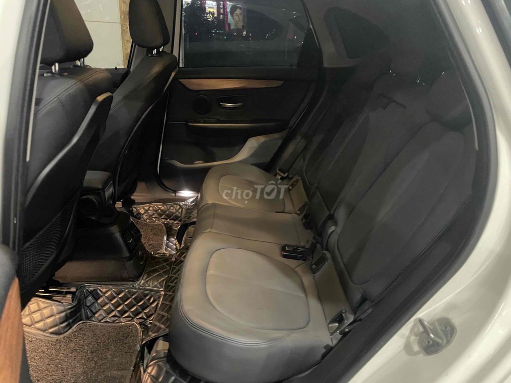 BMW 218i may 1.5 turbo 2014 - 110000 km. Mua bán Ô tô tại Quận Cẩm Lệ Đà Nẵng được đăng bởi Lam hình 8