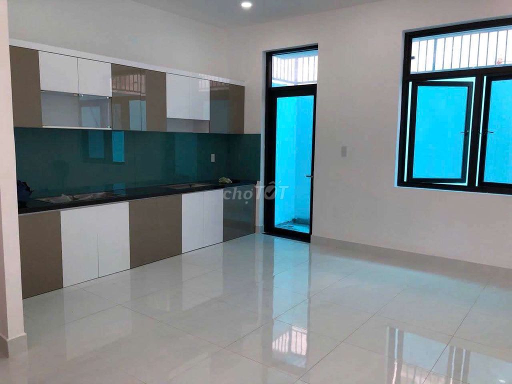 Cho thuê nhanh nhà phố nguyên căn 4pn3wc,85m2 giá 12tr/ tháng ở liền