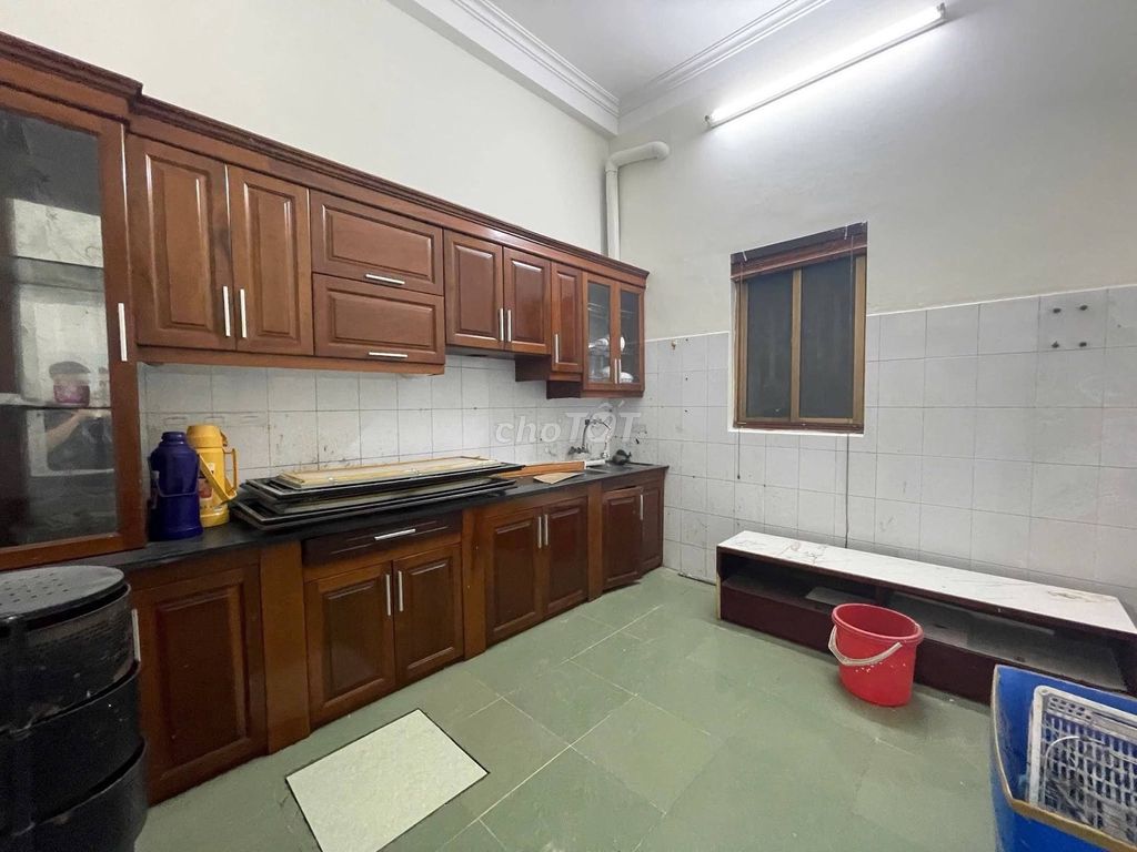 Аренда дома 40м2 х 4 этажа рядом с перекрестком 5 Ха Чи, Ха Донг