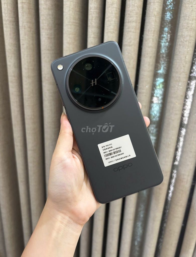 Oppo Find X8 Ultra Đen 16.512Gb xtay. Mua bán Điện thoại tại Quận Tân Bình Tp Hồ Chí Minh được đăng bởi Đỗ đình cư hình 1