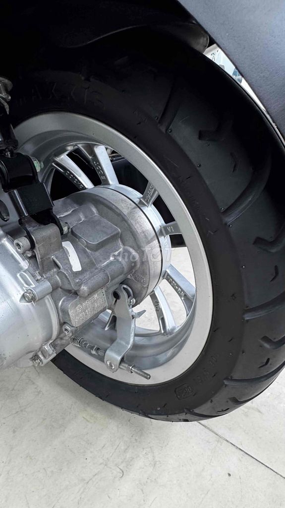 Vespa Một chủ siêu cọp chuẩn odo BH 1 năm. Mua bán Xe máy tại Quận Phú Nhuận Tp Hồ Chí Minh được đăng bởi VESPA  PIAGGIO BẢO HƯNG Vespa cũ trả góp  hình 10
