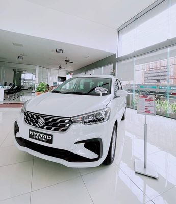 Suzuki Ertiga Hybrid 2023 tặng 100% trước bạ + Quà