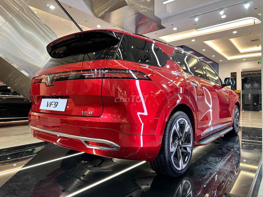 VF9 GIÁ CHẠM ĐÁY-200TR NHẬN XE NGY TAY. Mua bán Ô tô tại Thành phố Cà Mau Cà Mau được đăng bởi Kỳ hình 5