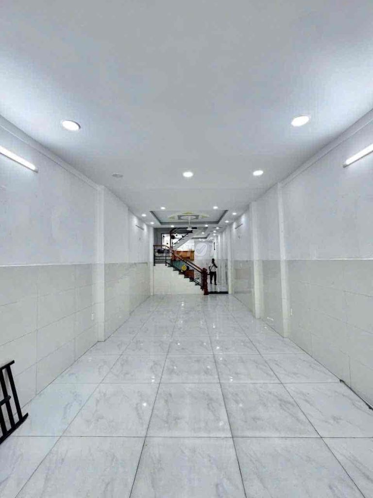 Аренда · 2 комн. · 80 м² · Quận Bình Tân, ул. Đường Mã Lò