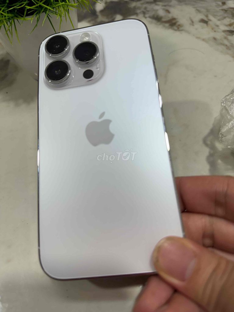 Apple iPhone 14 Pro 256GB Trắng. Mua bán Điện thoại tại Quận 6 Tp Hồ Chí Minh được đăng bởi Bi hình 1
