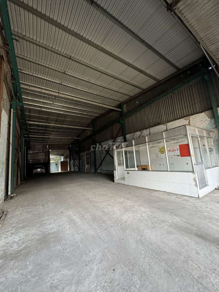 Cho thuê kho xưởng đường xe container, gần chợ Đầu Mối Thủ Đức