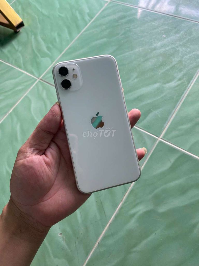 Apple iPhone 11 64GB Trắng Pin 100% Màn thay Zin. Mua bán Điện thoại tại Thành phố Thủ Dầu Một Bình Dương được đăng bởi Nga tuấn Đt Giá rẻ hình 1
