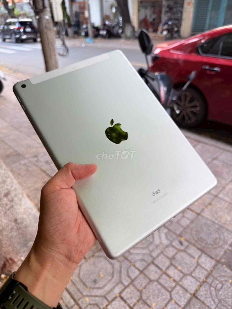 Apple iPad Gen 9 64GB 5G Bạc có khe sim VN. Mua bán Máy tính bảng tại Thành phố Biên Hòa Đồng Nai được đăng bởi Oanh Hoang hình 1