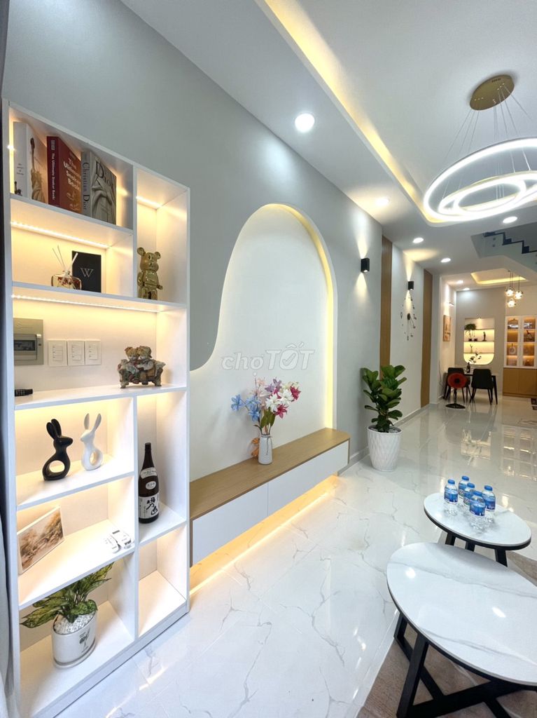 Bán nhà hẻm thông Nguyễn Thượng Hiền, P5, 40m2, 6.3 tỷ. LH Loan Nguyen