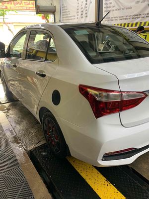 Hyundai Grand i10 2018 Sedan 1.2 MT - 220000 km. Mua bán Ô tô tại Quận 12 Tp Hồ Chí Minh được đăng bởi Danh Nguyen