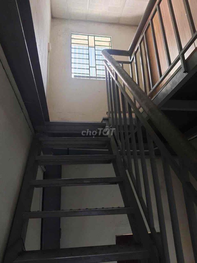 Quiet 3-bedroom house with mezzanine near Dragon bridge — photo 6