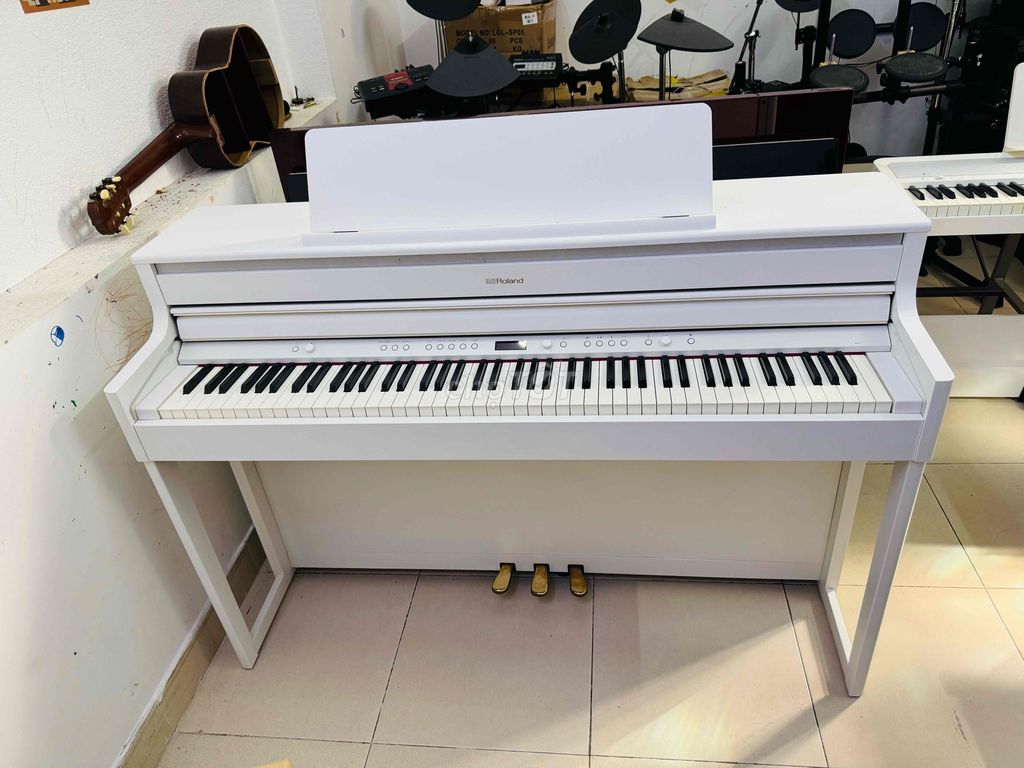 piano rolan Hp 704WH hàng like new sx 2021