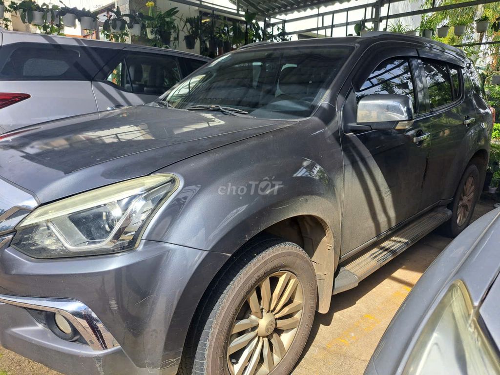 Isuzu Mu X 2018 1.9 4X2 AT - 240000 km. Mua bán Ô tô tại Huyện Lâm Hà Lâm Đồng được đăng bởi Khương Thùy Linh hình 4