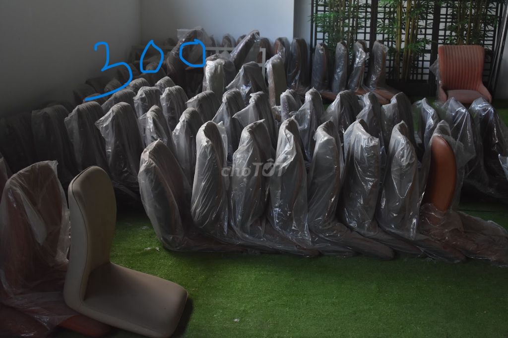 Thân ghế ăn Da PU thiết kế hiện đại. Mua bán Bàn ghế tại Huyện Phong Điền Thừa Thiên Huế được đăng bởi Quỳnh lê phạm quốc hình 1