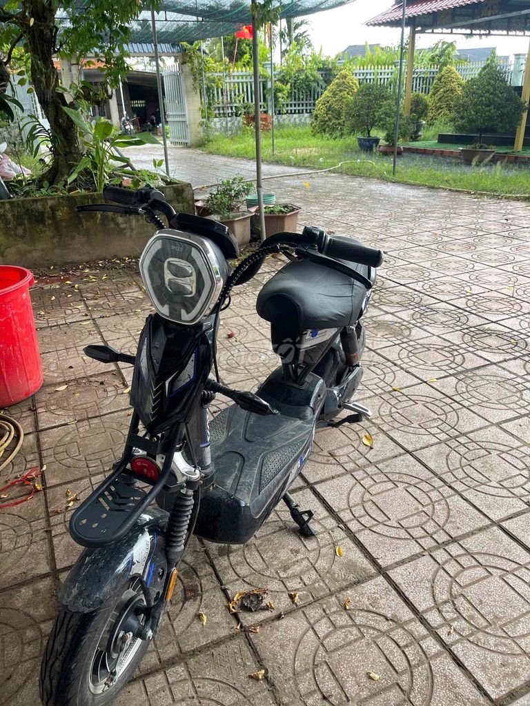 cần bán xe điện moi mua đc vài tháng chạy ngon. Mua bán Xe điện tại Thành phố Bến Tre Bến Tre được đăng bởi Hưng hình 4