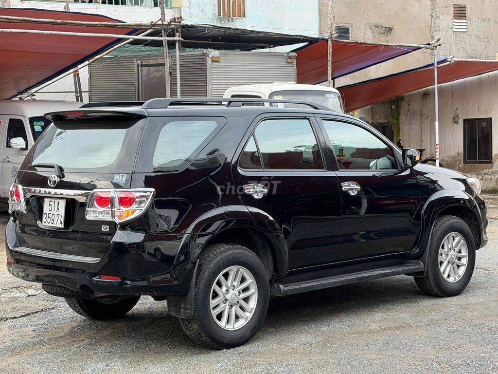 Fortuner 2.7V 4x4 2012, máy xăng, 2 cầu. Mua bán Ô tô tại Quận Bình Tân Tp Hồ Chí Minh được đăng bởi Tài hình 9