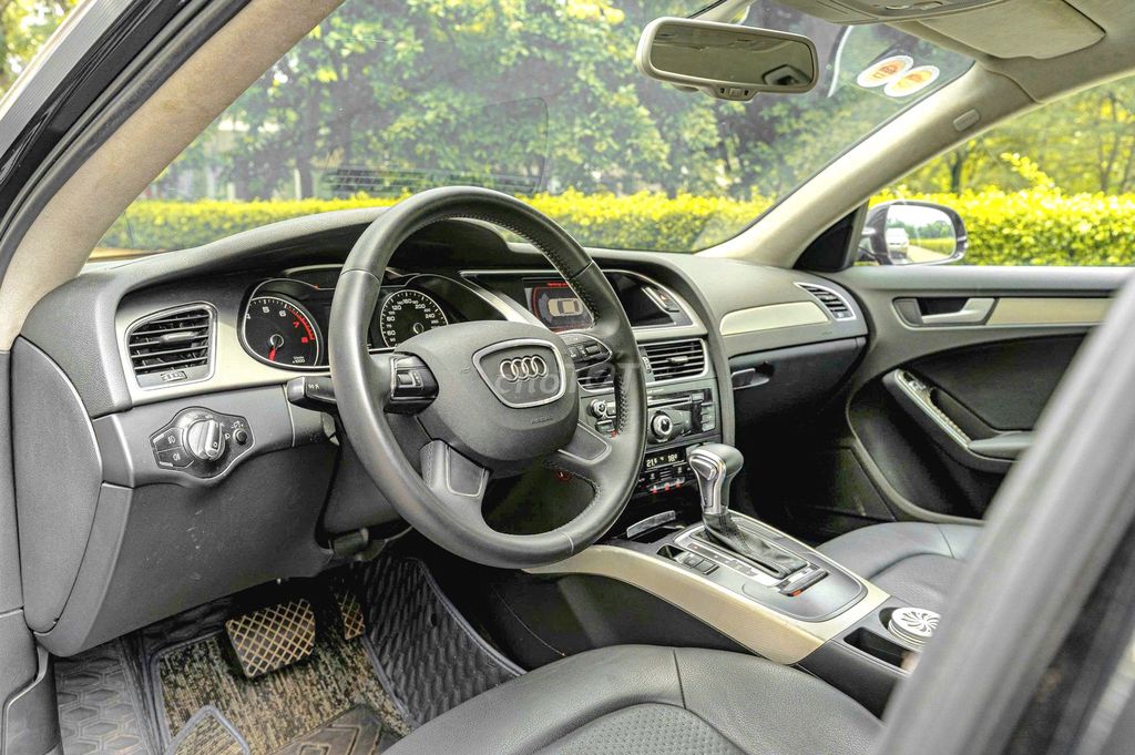 Bán lại siêu phẩm Sedan Audi A4 FL model 2015. Mua bán Ô tô tại Quận 7 Tp Hồ Chí Minh được đăng bởi tuấn anh hình 11