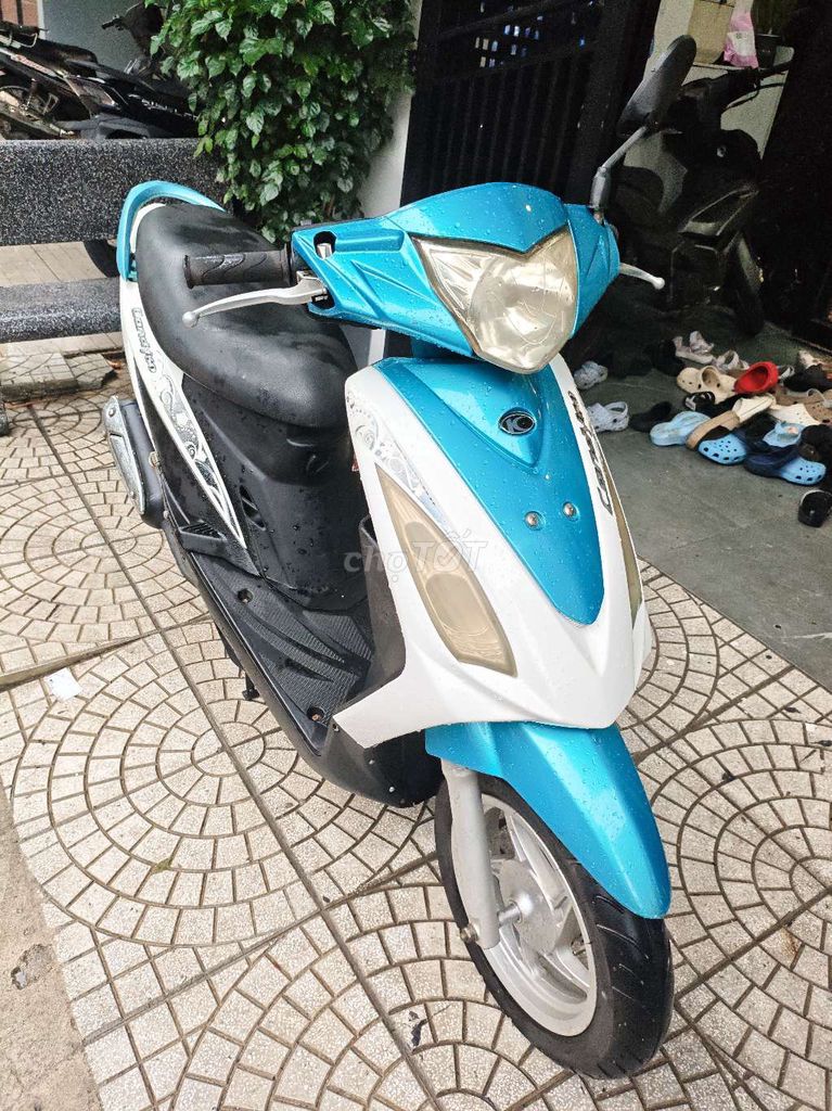 Kymco Candy 50cc сине-белый, отличный пластик, все функции
