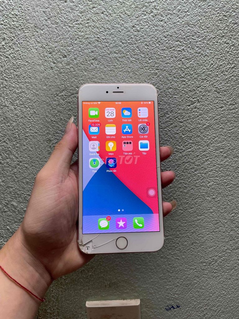 iPhone 6s Plus Quốc Tế 16gb Nứt Kính. Mua bán Điện thoại tại Quận Sơn Trà Đà Nẵng được đăng bởi Bosco Wong hình 1