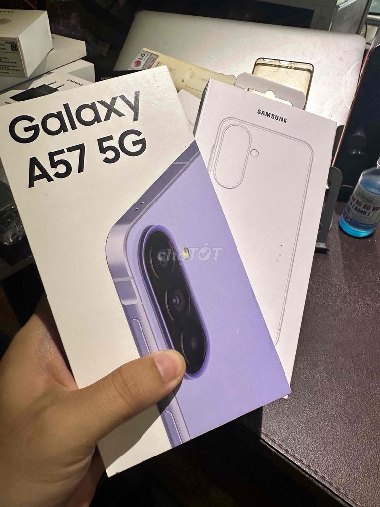 Samsung Galaxy A57 5G 8GB/128GB BH 24 tháng. Mua bán Điện thoại tại Thành phố Thủ Đức Tp Hồ Chí Minh được đăng bởi Minh Sang Store Góp Bao Nợ Xấu hình 1