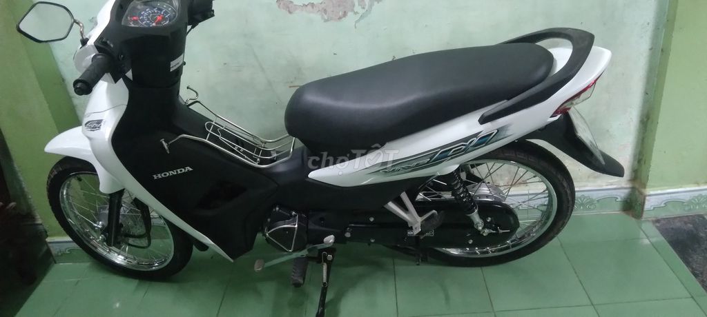 Honda Wave A 2025 Trắng 1000 km. Mua bán Xe máy tại Thành phố Huế Thừa Thiên Huế được đăng bởi  Minh hình 2