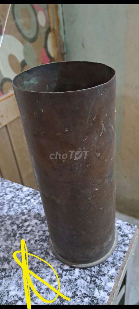 Đồ đồng bán lẹ 1 cái vỏ 105mm cao 28 năm 1945